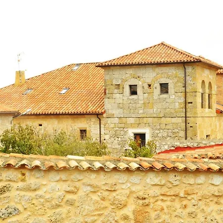 Palacio De Kro Guzmán