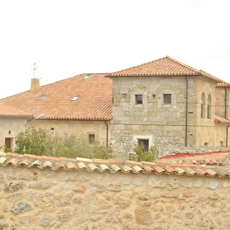 Palacio De *
